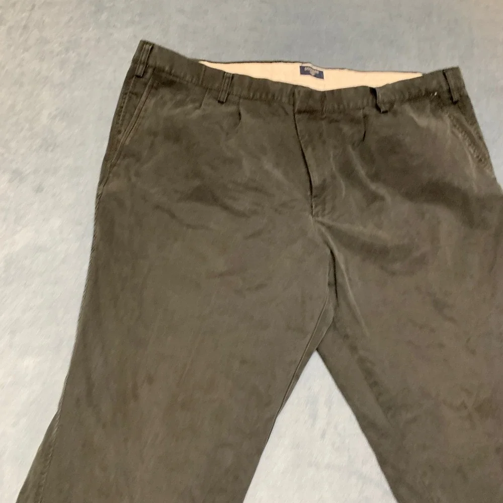 Dockers Pants Mens 46x30 Charcoal Gray Cotton Classic Fit Pleated Slash Pockets